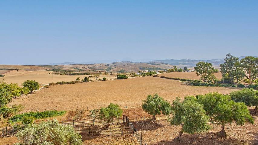 Chalet para 16 personas, con balcón/terraza y piscina, Se admiten mascotas en Sierra de Cádiz - 4