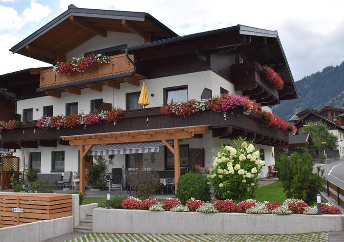 BnB für 3 Personen, mit Balkon und Terrasse sowie Garten und Sauna in Rauris