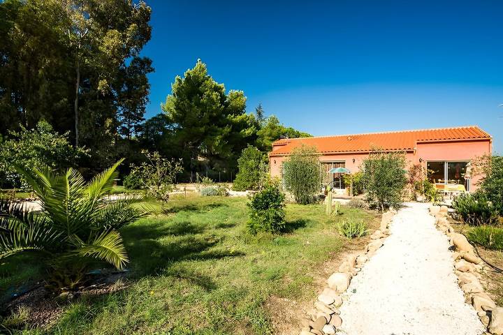 Chambre d’hôte pour 4 personnes, avec jardin dans les Pyrénées-Orientales - 2