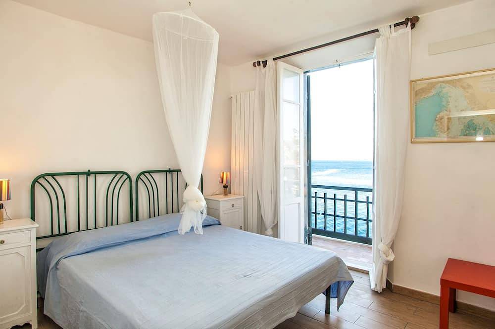 Geheel appartement, Villa Rosetta, int 1. cozy apartment with direct access to the sea in Porto Santo Stefano, Provincie Grosseto