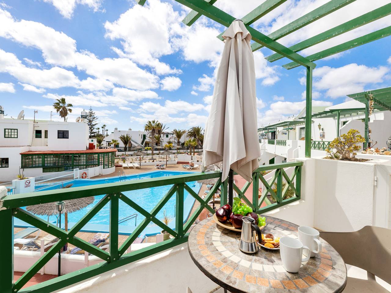 Entire apartment, Arena Apartment in Puerto del Carmen with communal pool in Los Pocillos, Tías