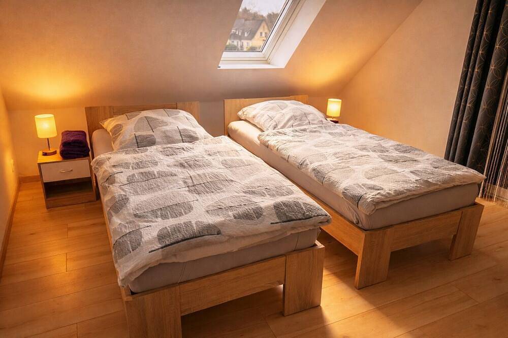 Exklusives Haus zur Alleinnutzung – 3 Schlafzimmer, Wlan & Netflix in Neumünster, Schleswig-Holstein Binnenland