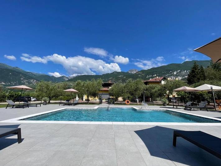 Ferienhaus für 2 Personen, mit Pool und Ausblick sowie Garten, mit Haustier in Arco