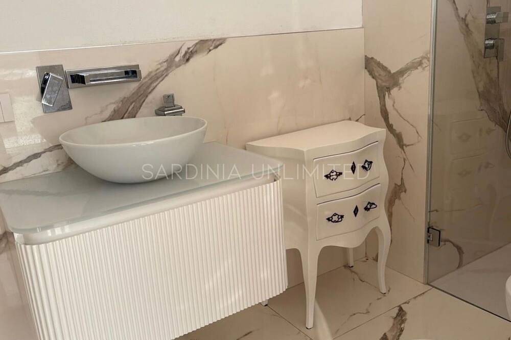 Villa Ismarea: un elegante rifugio con piscina privata a pochi passi dal mare - Sardinia Unlimited in La Marinedda, Trinità d'Agultu e Vignola