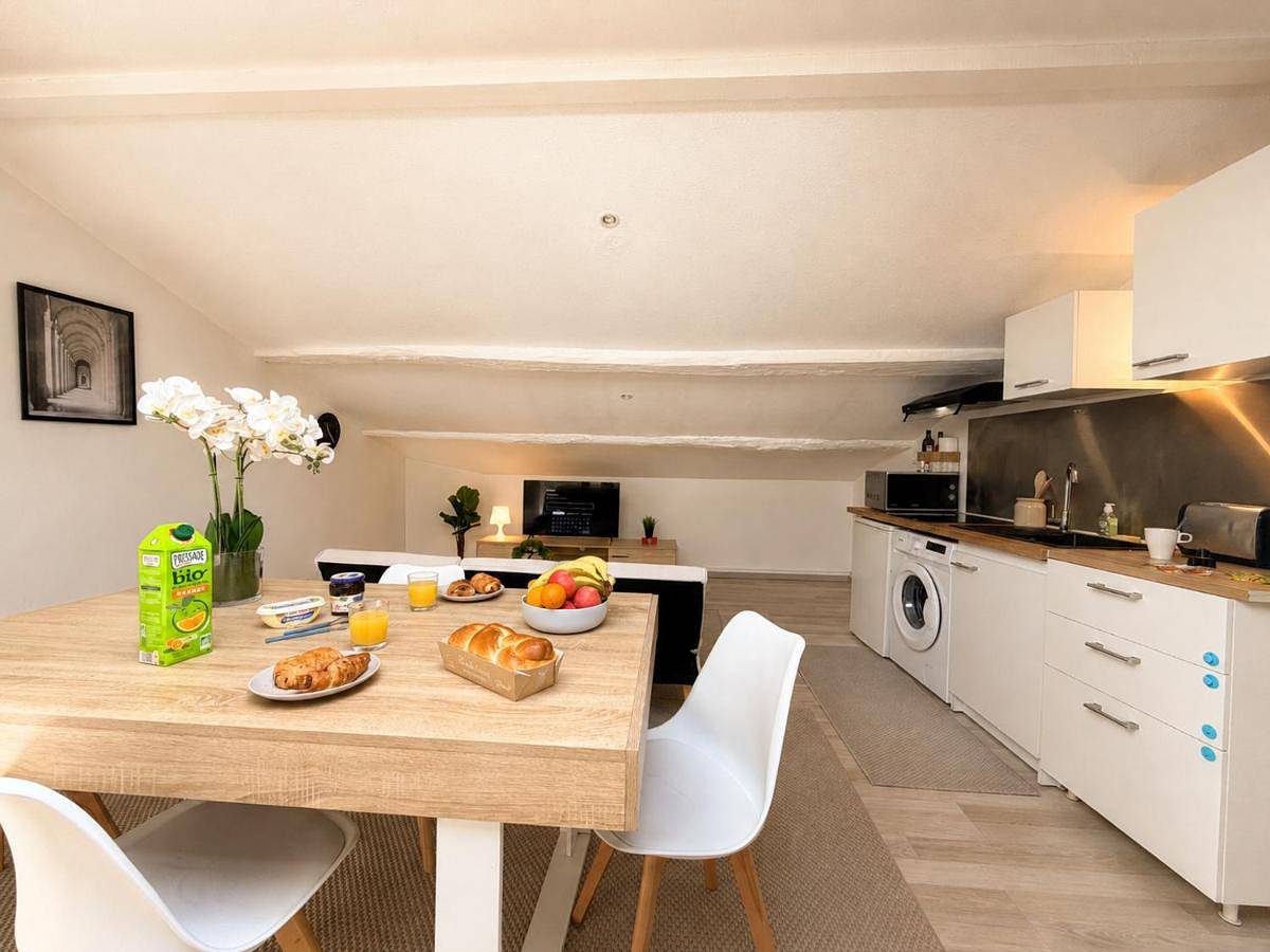 Appartement entier, " L'Oratoire Mansardé " Linge fourni - Wifi - Tv in Lagardelle-sur-Lèze, Toulouse et ses environs