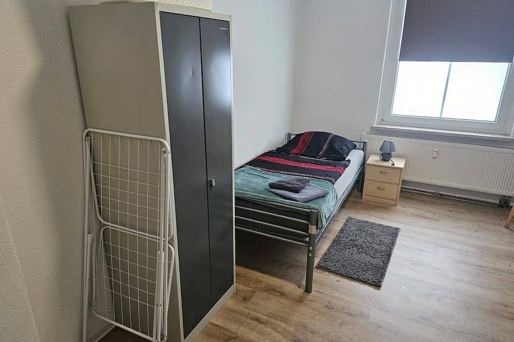 Ganze Wohnung, Ferienwohnung/App. für 3 Gäste mit 80m² in Leuna in Leuna, Saale-Unstrut