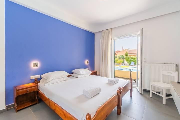 Gîte pour 2 personnes, avec jardin et balcon dans Acharavi - 3