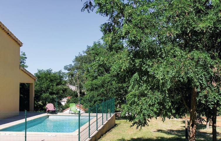 Villa pour 6 personnes, avec piscine ainsi que jardin et terrasse, animaux acceptés en Ardèche - 3