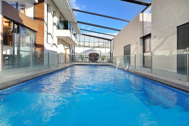 Bed & breakfast dla 6 osób, z jacuzzi i taras oraz ogród i basen, zwierzęta dozwolone w Izrael