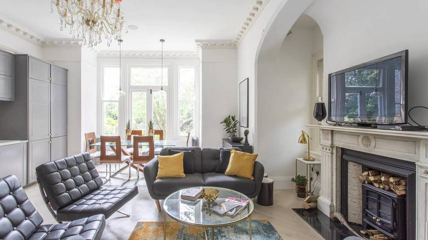 Holiday apartment for 8 people, with terrace and garden in Ealing