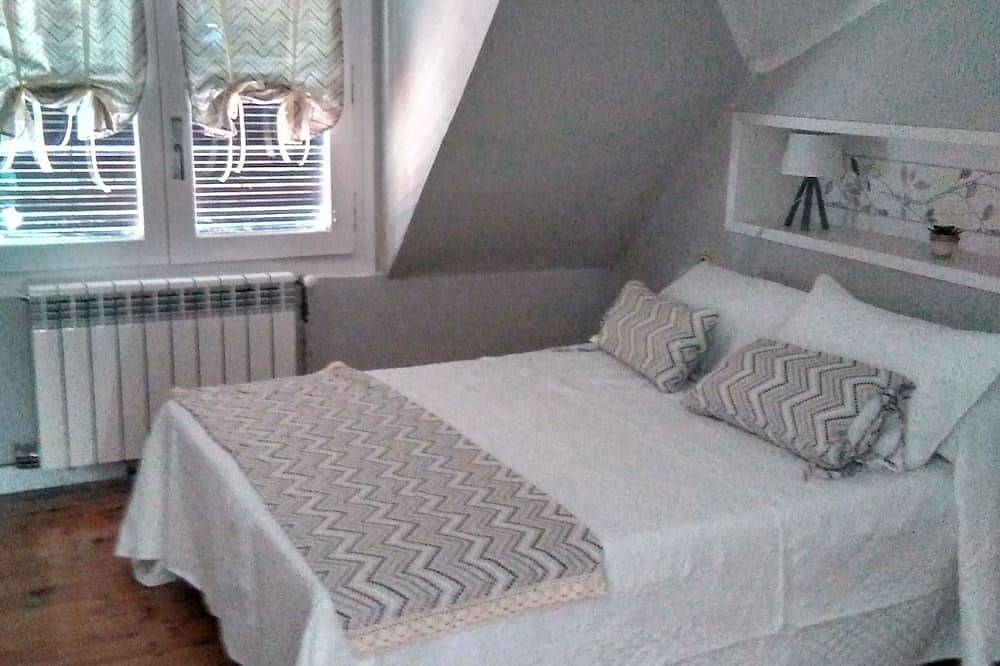 La Buhardilla apartment of 50m in Sabiñánigo, Spanish Pyrenees