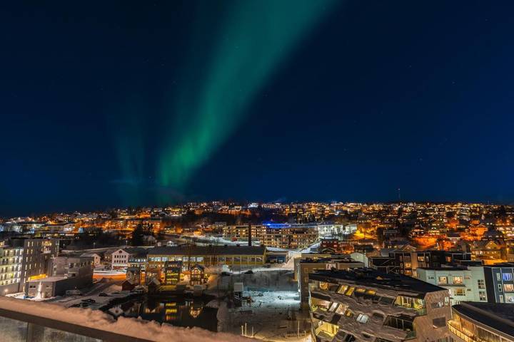 Vacation rental for 8 people, with Balcony and Terrace as well as View in Tromsø