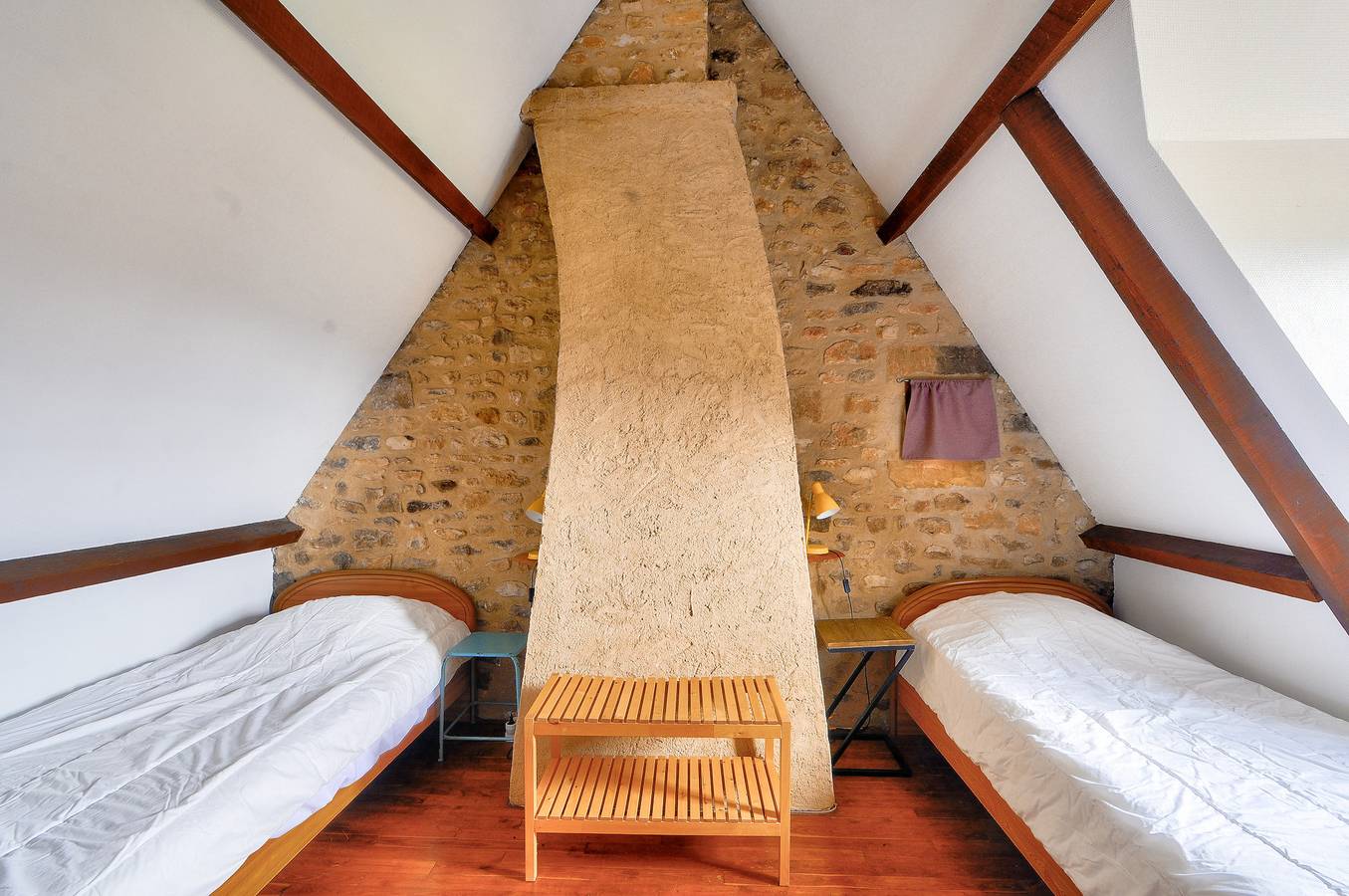 Maison en pierre avec piscine et grand jardin in Plazac, Périgord Noir