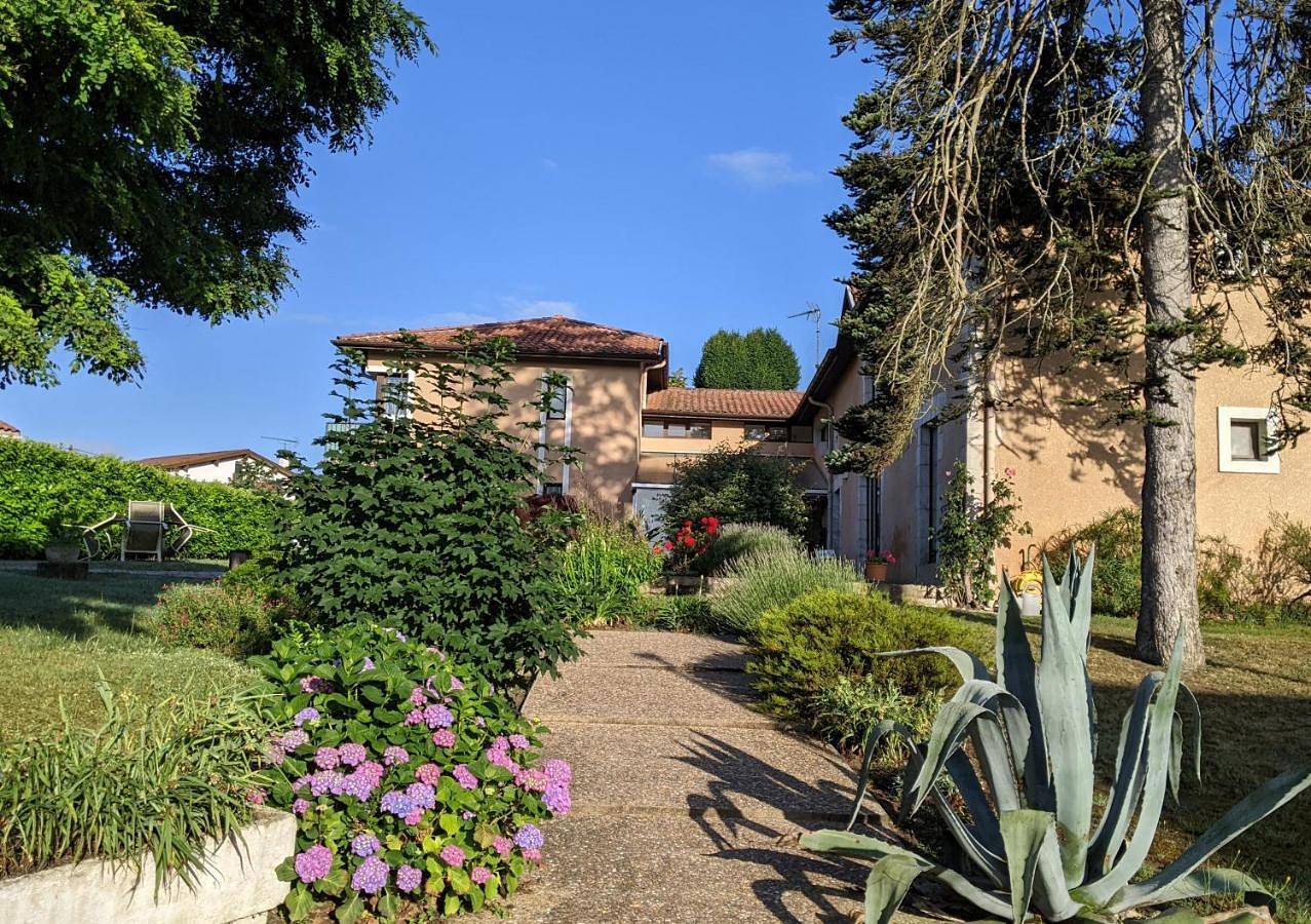 Hôtel Studios Les Acacias in Lac de Christus, Saint-Paul-lès-Dax