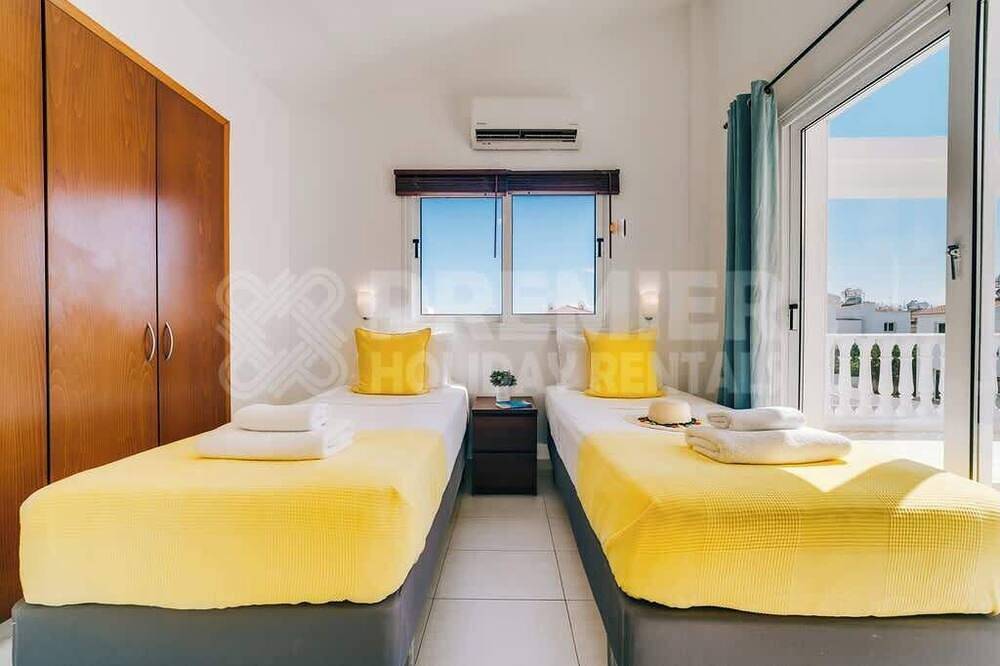 Villa Tia - 3 Schlafzimmer Villa mit eigenem Pool - 300 Meter vom Nissi Beach in Ayia Napa, Südzypern
