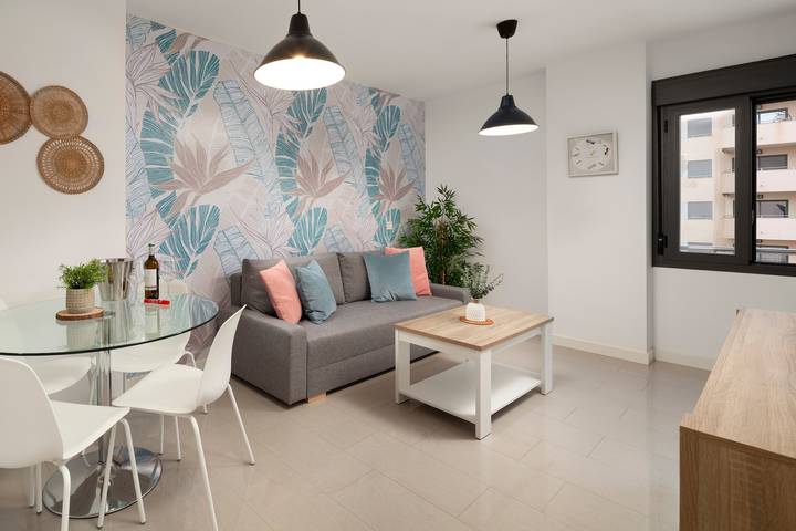 Appartement entier, Appartement 'Playamarinsa' avec vue sur la mer, Wi-Fi et climatisation in Torre del Mar, Vélez-Málaga