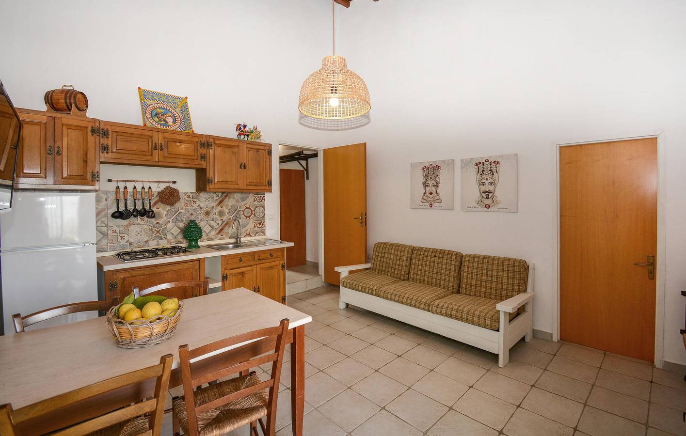 Gemütliche Ferienwohnung mit WLAN und Parkplatz, in der Nähe der Pizzeria Fonte und des Flusses Ippari in Comiso, Ragusa Provinz