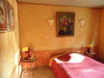 Chambre d’hôte pour 2 personnes, avec piscine ainsi que vue et jardin à Lambesc