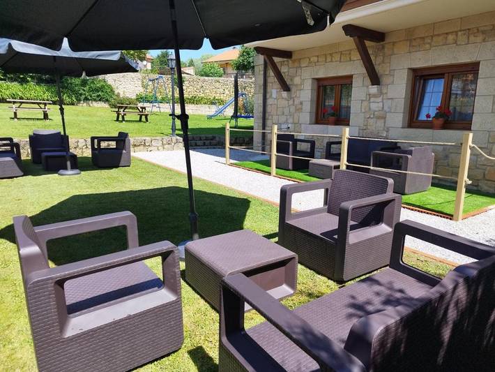 Gîte pour 4 personnes, avec Balcon et Terrasse ainsi que Jardin et Vue à Santillana del Mar