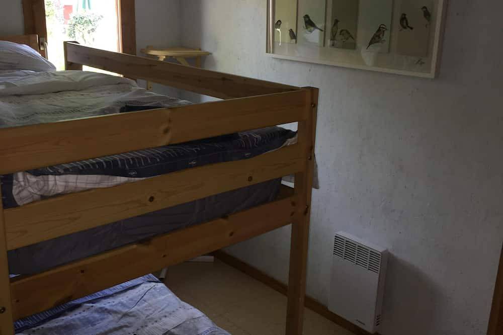 Cabine isolée avec jardin fantastique in Doussard, Parc naturel régional du Massif des Bauges