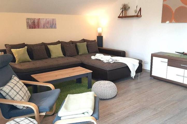 Ferienwohnung für 6 Personen, mit Balkon und Garten in Niederalteich