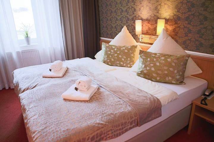 Hotel für 3 Personen, mit Terrasse in Zossen - 4