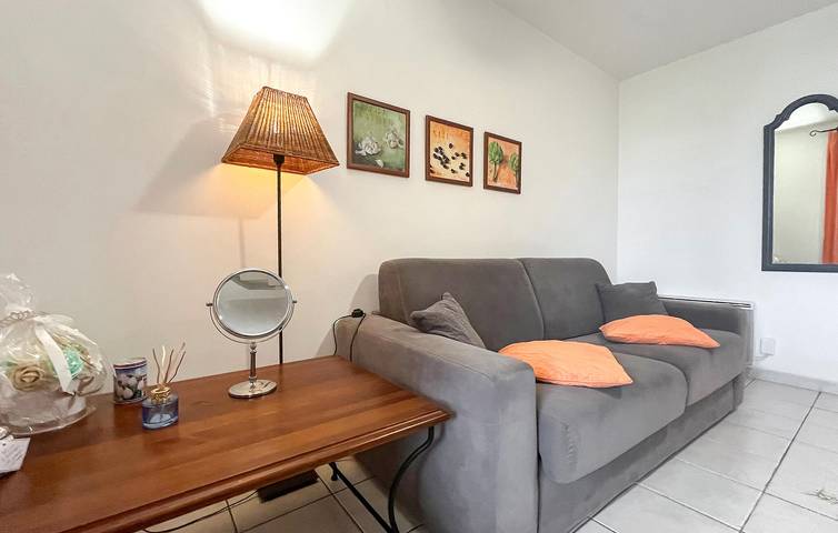 Gîte pour 4 personnes, avec terrasse et piscine à Paradou - 4