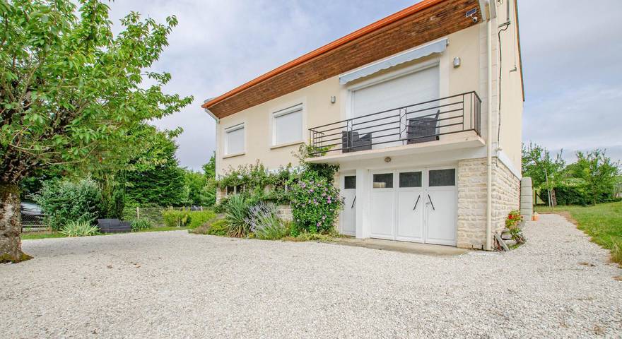 Gîte pour 4 personnes, avec Terrasse et Jardin dans Chamoy