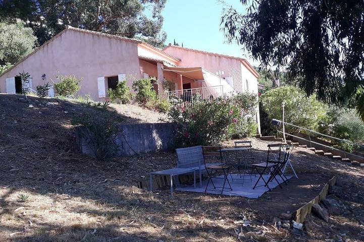 Villa pour 9 personnes, avec jardin et terrasse à Saint-Florent