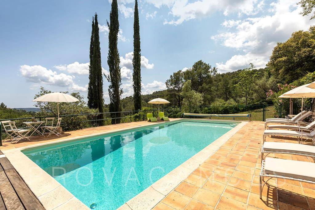 Provenzalisches Ferienhaus mit Aussicht auf Fayence in Fayence, Draguignan Region