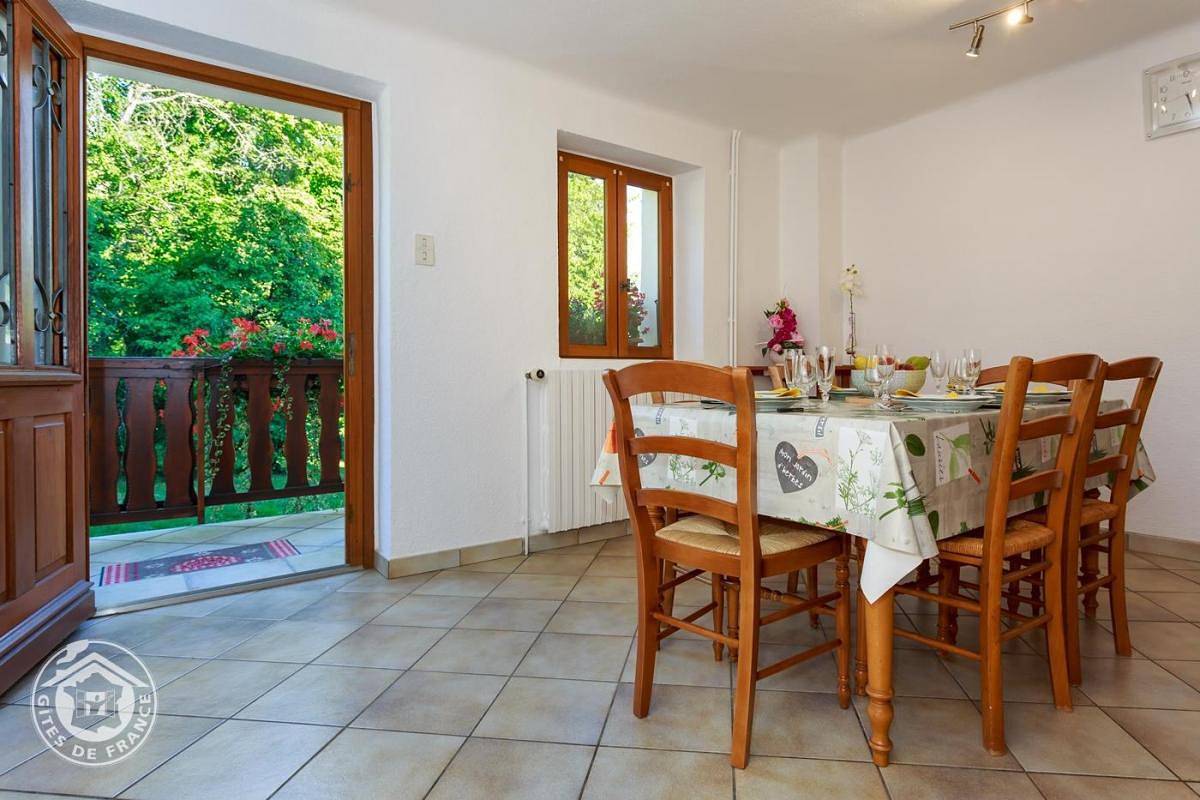 La Maison Des Fleurs in Pallud, Région d'Albertville