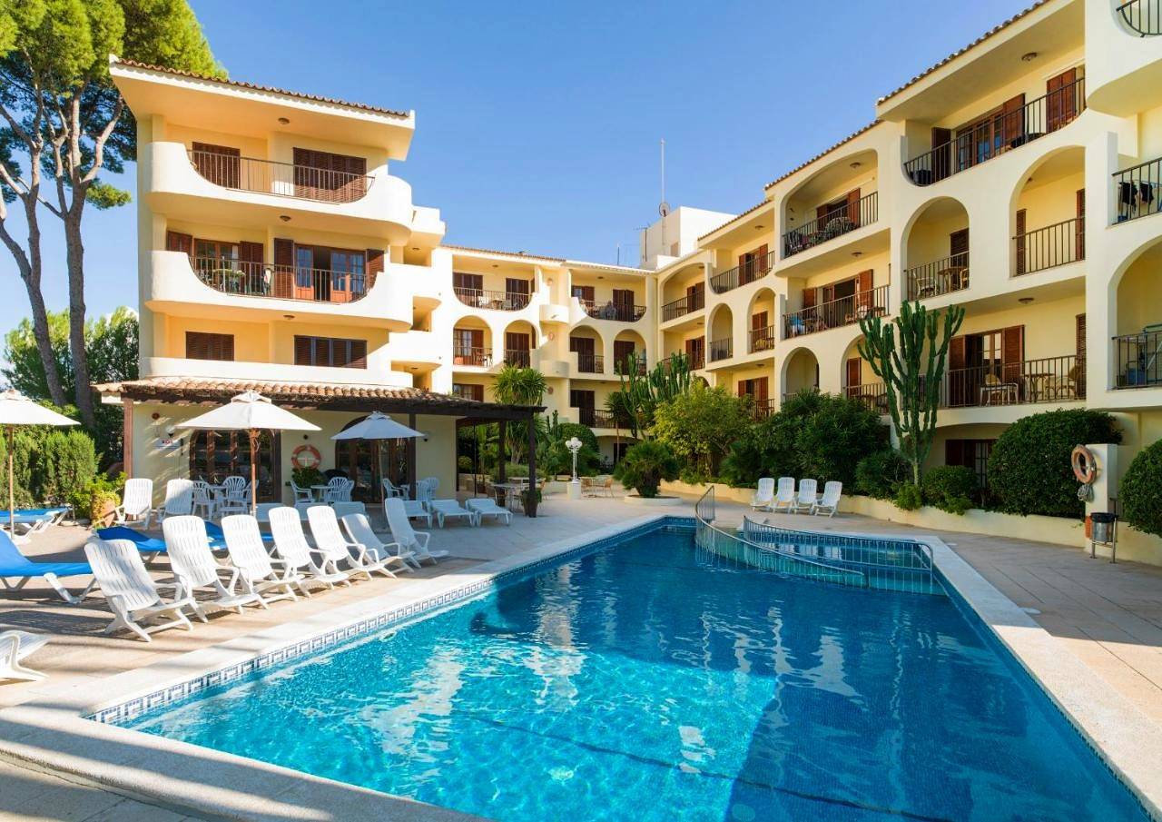 Appartement entier, Appartement de vacances pour 1 personne avec terrasse in Santa Ponsa, Calvià
