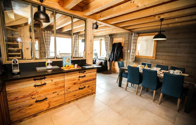 Villa for 8 people, with balcony in Savoie