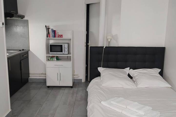 Gîte pour 2 personnes, avec jacuzzi dans Le Hangar