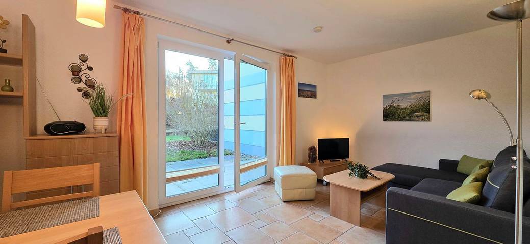 Ferienwohnung für 3 Personen, mit Terrasse in Gelbensande