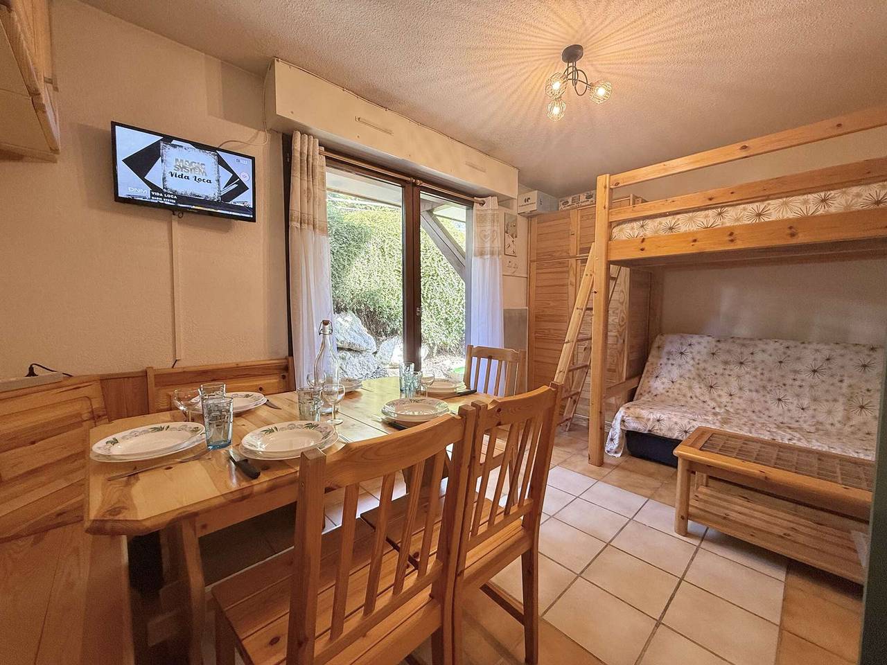 Apartamento entero, Estudio en Praz sur Arly para 5 personas con terraza y parking in Praz-sur-Arly, Pays du Mont-Blanc