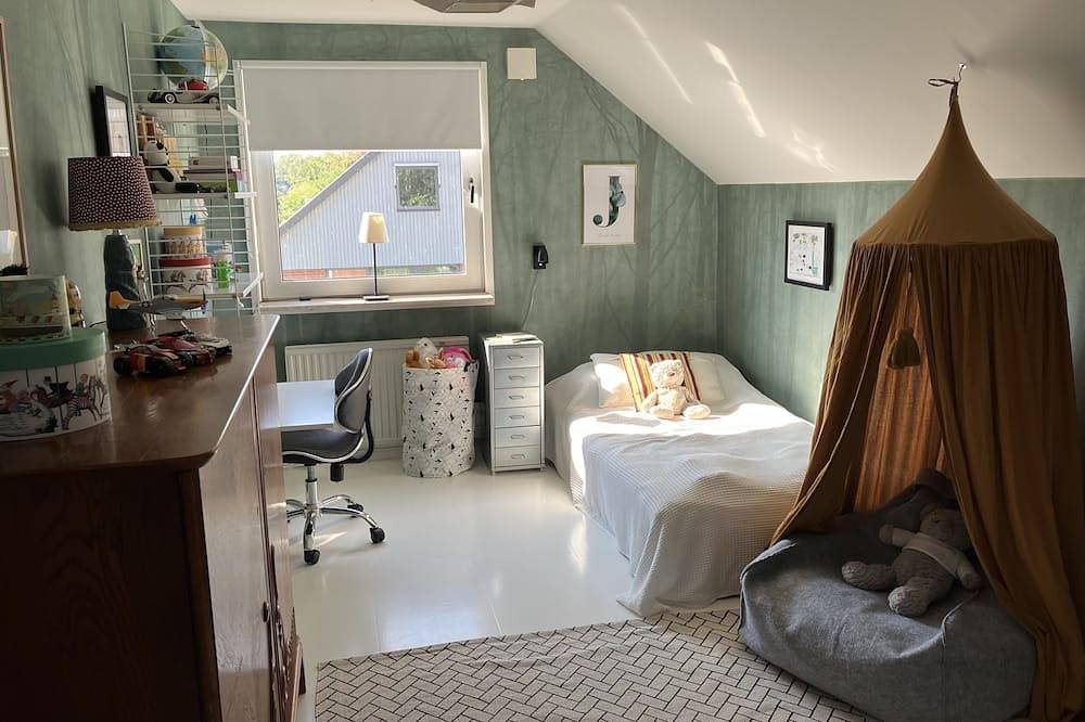 Spacious villa with large garden near beach, shops and golf in Falsterbo, Vellinge und Umgebung
