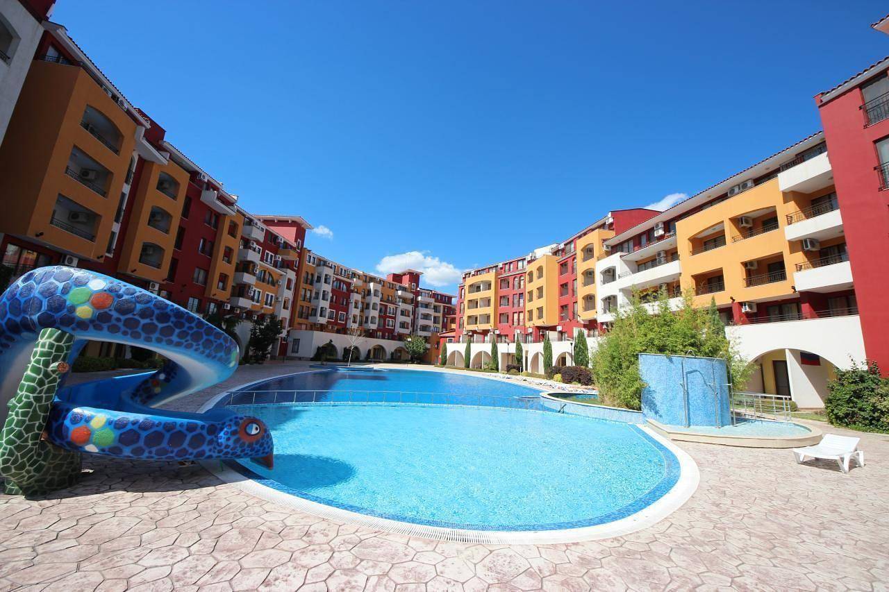 Holiday Apartment for 5 People in Pomorie, Burgas Region