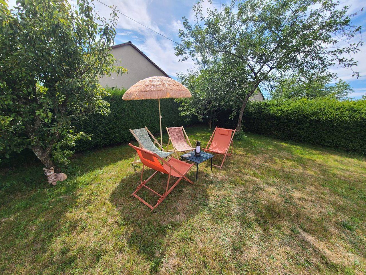 Maison campagne 4 pers, terrasse et jardin, proche sentiers et thermes. in Harsault, La Vôge-les-Bains