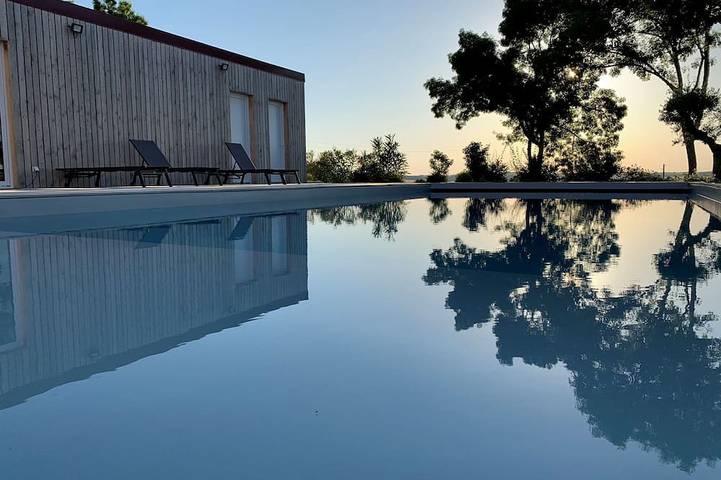 Location de vacances pour 14 personnes, avec Jacuzzi ainsi que Terrasse et Jardin à Faudoas