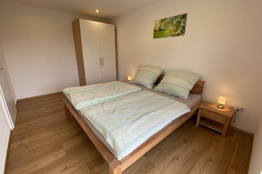 Ganze Wohnung, Ferienwohnung in Ravensburg, Neubau, ruhig, in der Natur, Barrierefrei, Terrasse in Ravensburg, Oberschwaben
