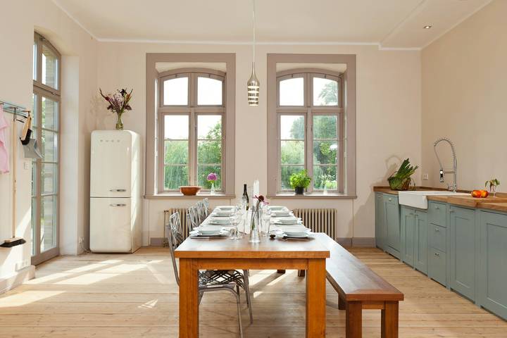 Ferienwohnung für 8 Personen, mit Garten und Sauna sowie Terrasse, mit Haustier in Fünfseen