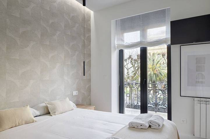 Entire apartment, Opera | The Rentals Collection in Zurriola (San Sebastian), San Sebastian