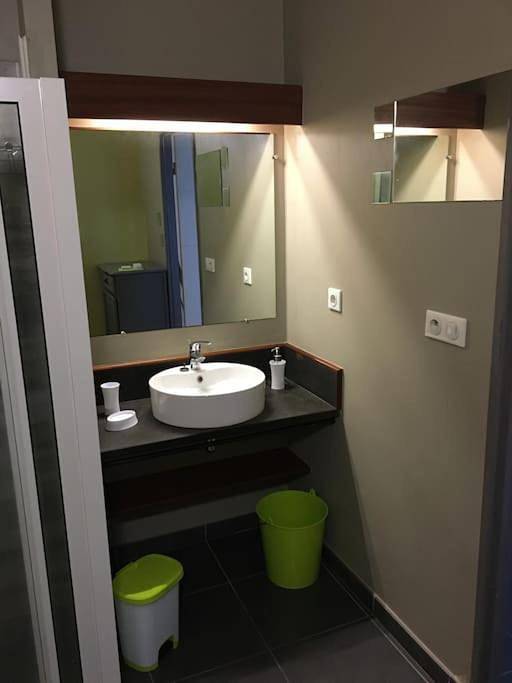 Gîte pour 3 personnes, avec terrasse et vue dans Plage de Saint-Leu - 3