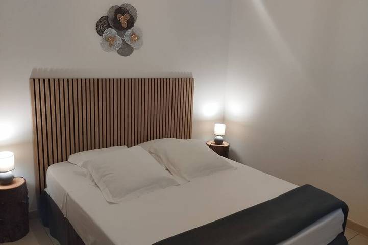 Location de vacances pour 6 personnes, avec terrasse et jardin, animaux acceptés à Labeaume - 3