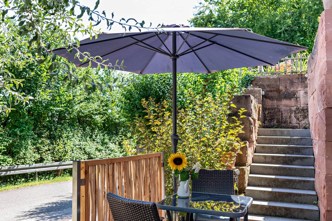 Ganzes Studio, Apartment „Weinbergschnecke Ferienwohnung“ mit privater Terrasse und Wlan in Efringen-Kirchen, Südschwarzwald