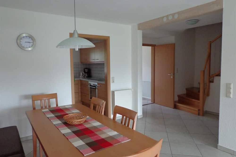 4 Zi. Maisonette Fewo Kastanie - Ferienhof Metzler in Bodnegg, Region Bodensee-Oberschwaben