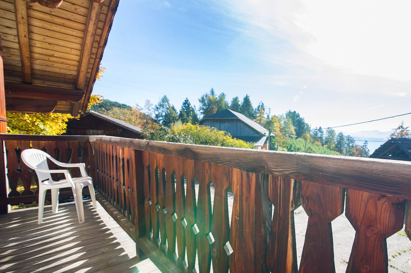 Ganze Wohnung, Ferienwohnung "Malgorerhof Pfister" mit Bergblick, Balkon & Gemeinschaftsgarten in Oberglaning, Jenesien