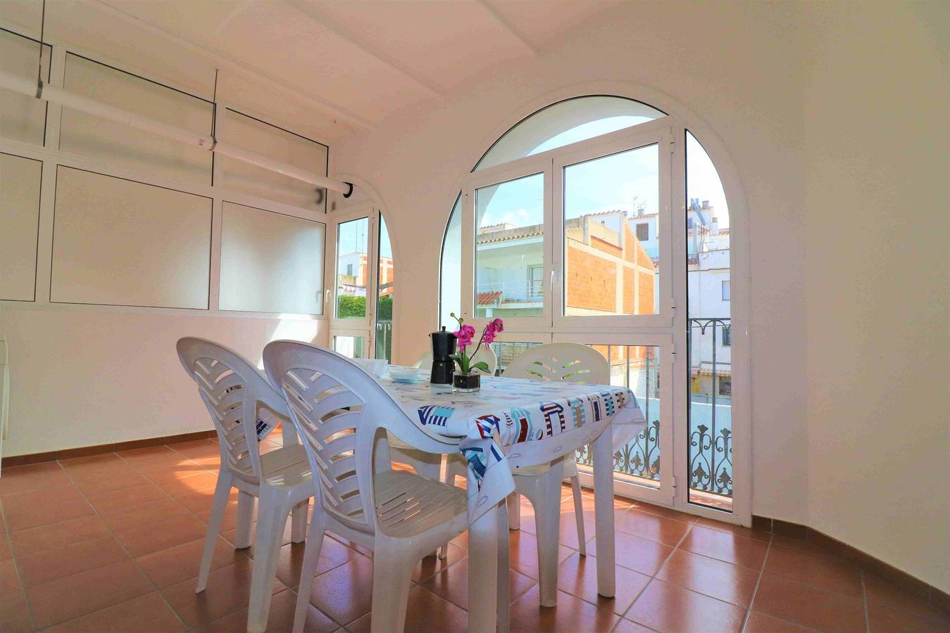 Entire apartment, P.C. Tramuntana 2 1 Roses in Roses Centre, Roses