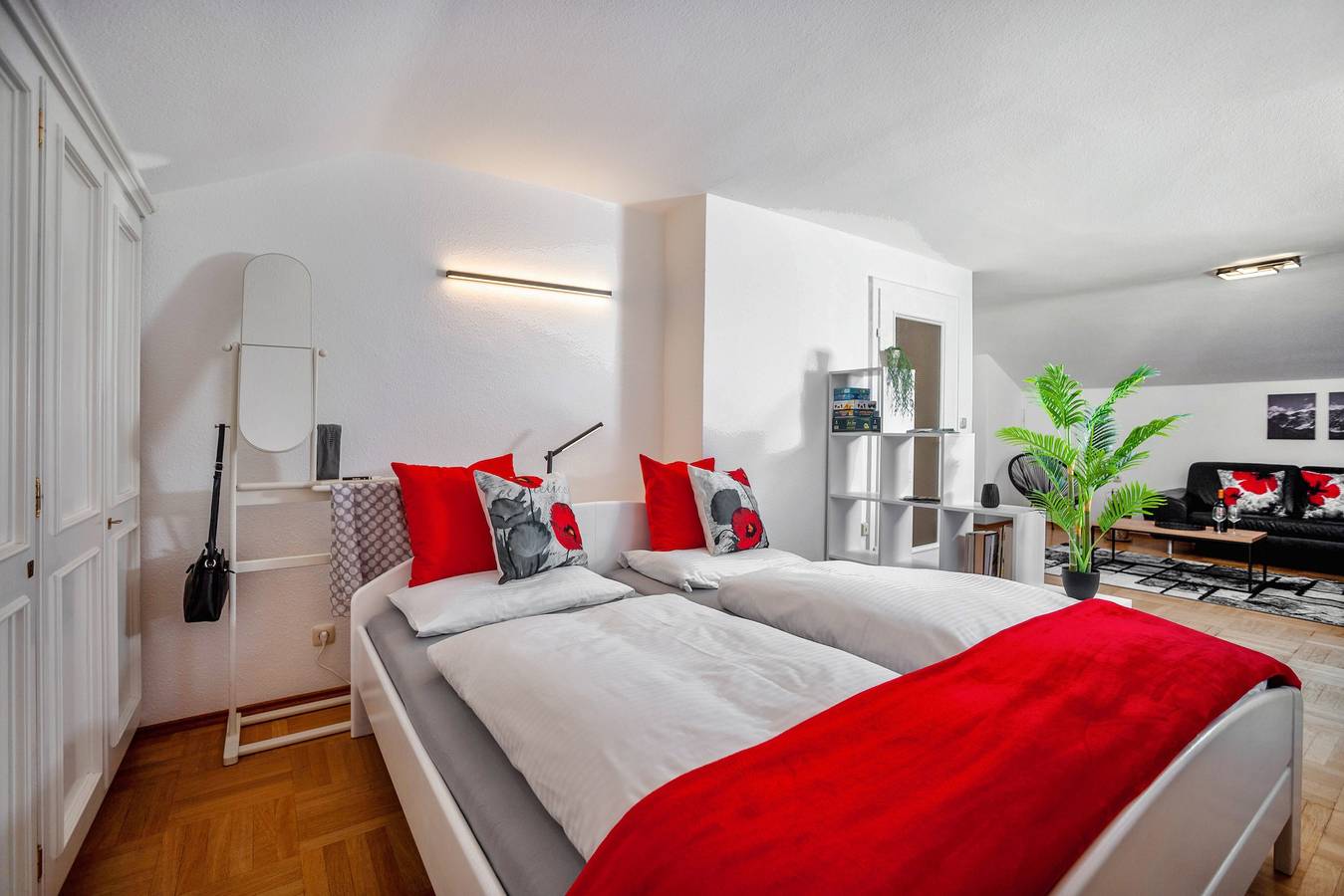 Appartement 'Carlina' met Uitzicht op de Bergen, Balkon en Wifi, foto 15